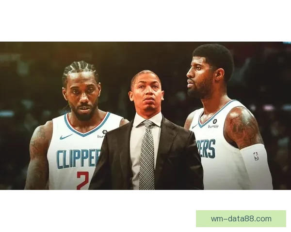 科洛克连战高光表现G联赛轰42分尼克斯短短五分钟狂揽11分